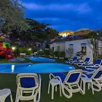 Hotel New 3*