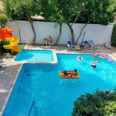 Hotel New