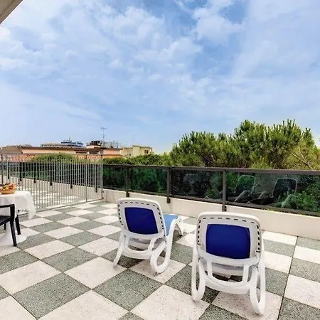 Hotel New 3*