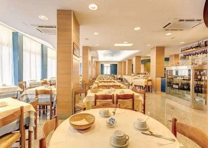 Hotel New 3*