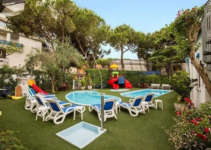Hotel New 3*